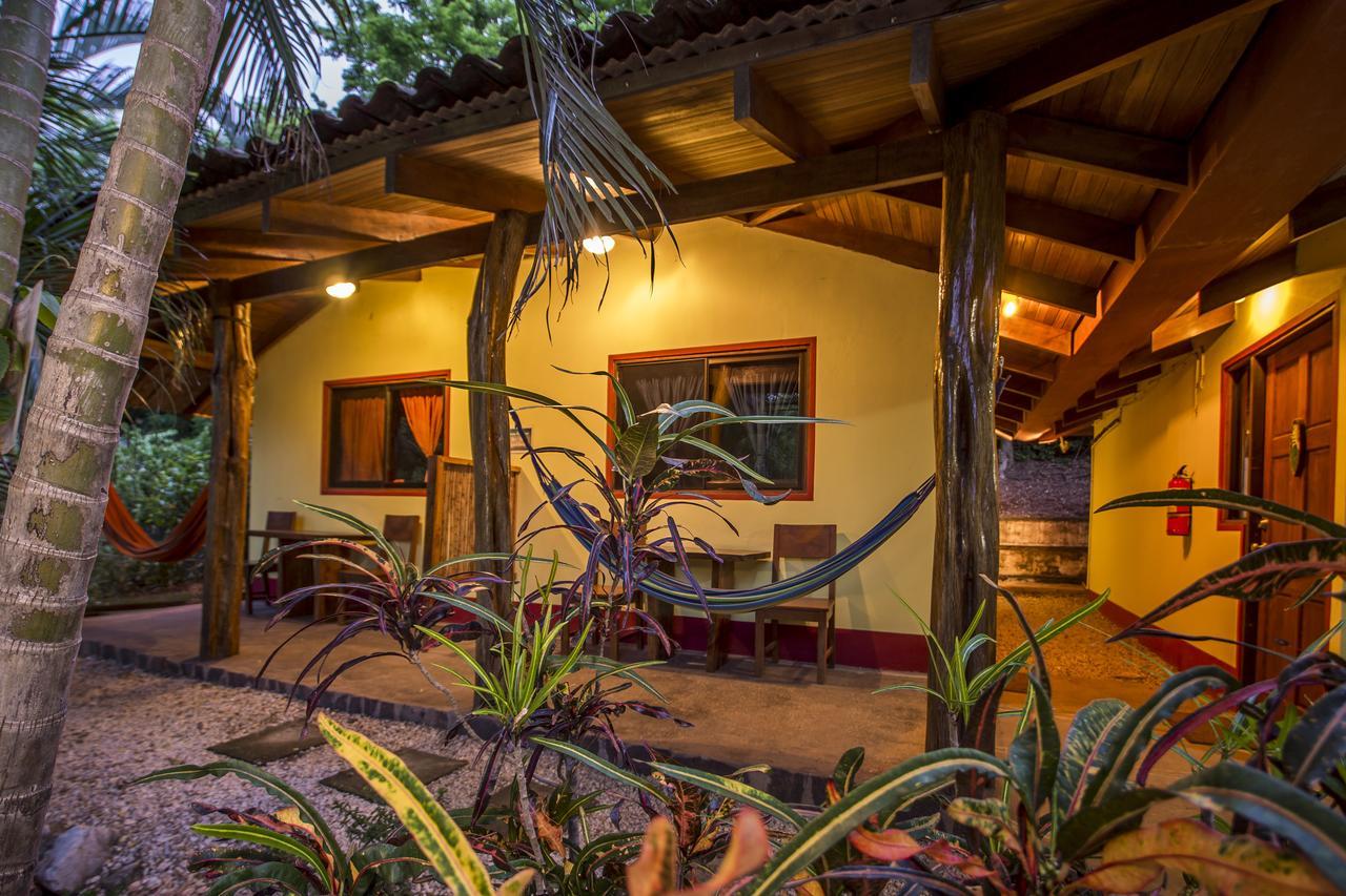 Indra Inn Playa Grande Bagian luar foto
