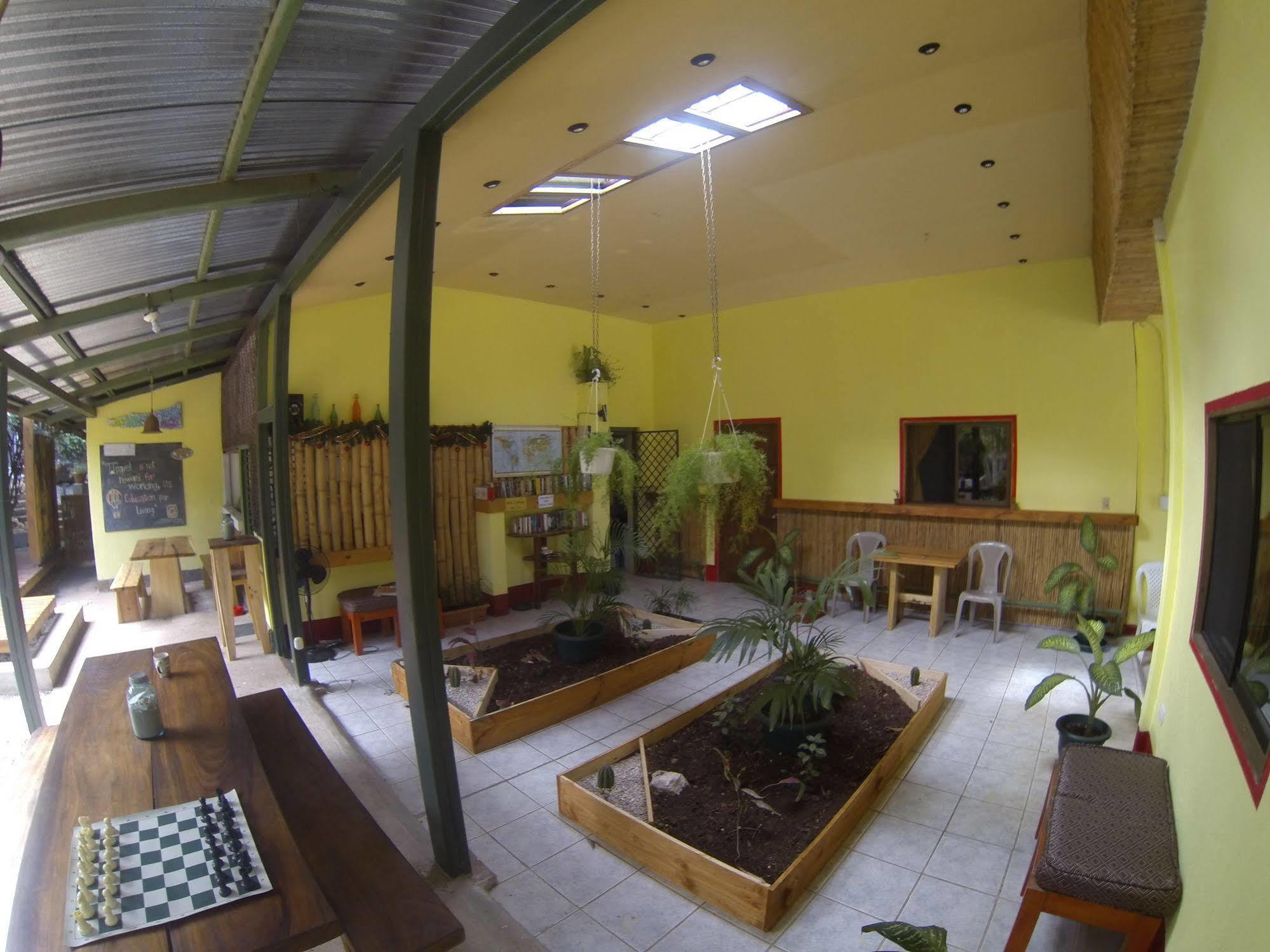 Indra Inn Playa Grande Bagian luar foto